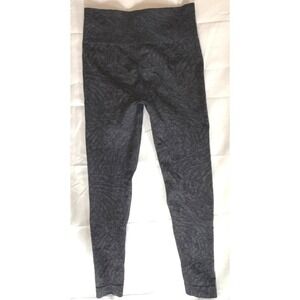 Gymshark Adapt Animal Seamless Leggings Black Grey High Waisted Scrunch Bum